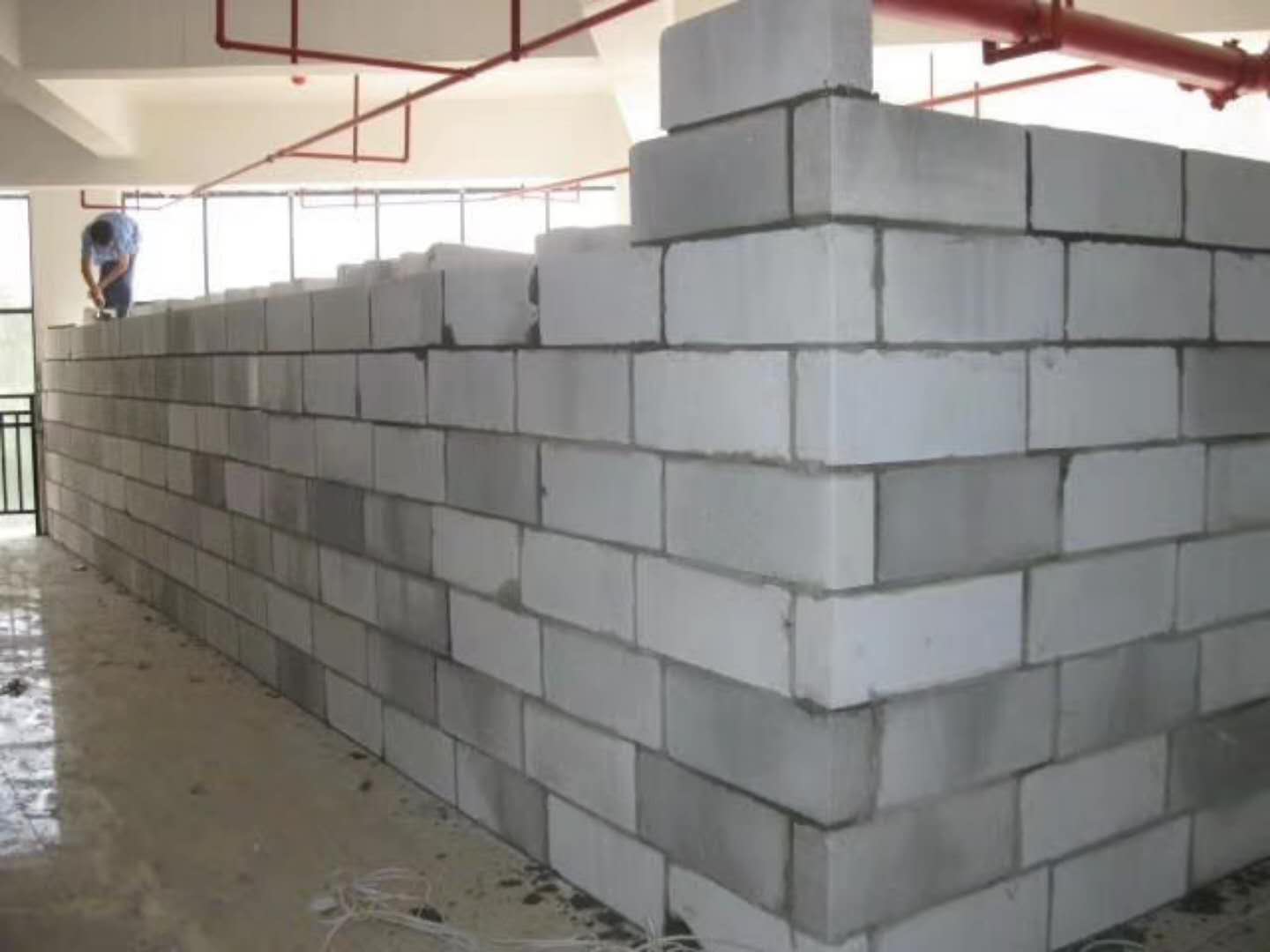 松江蒸压加气混凝土砌块承重墙静力和抗震性能的研究